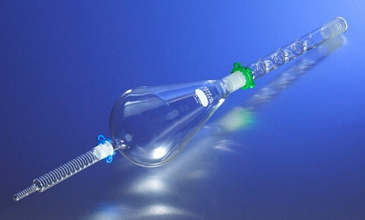 Концентратор Кудерна-Даниша 250 мл, с крючками, высота 594 мм, пробирка 10 мл, градуированная, ц.д. 0,1 (0-2) мл, ц.д. 1 (3-10) мл