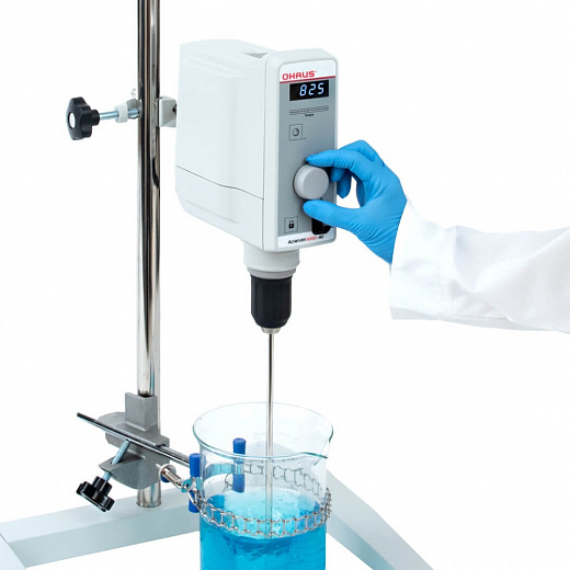 Мешалка верхнеприводная, до 40 л по воде, до 2000 об/мин, Achiever e-A51ST060 в работе