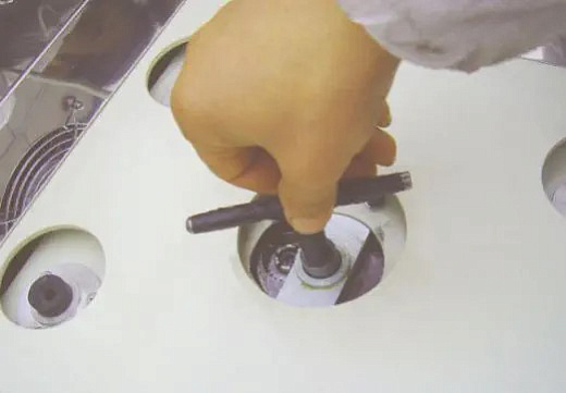 Регулировка амплитуды настольного шейкера-инкубатора ZWYR-240