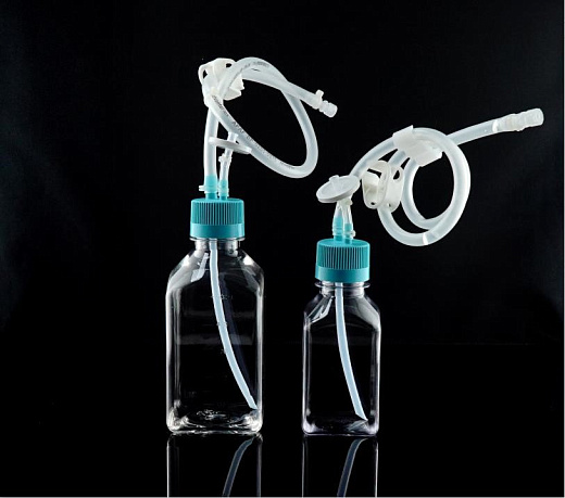 Крышка стерильная в сборе для переноса жидкости в/из квадратной банки для хранения, PETG, 1 шт./уп., 10 шт./кор., Nest, Китай